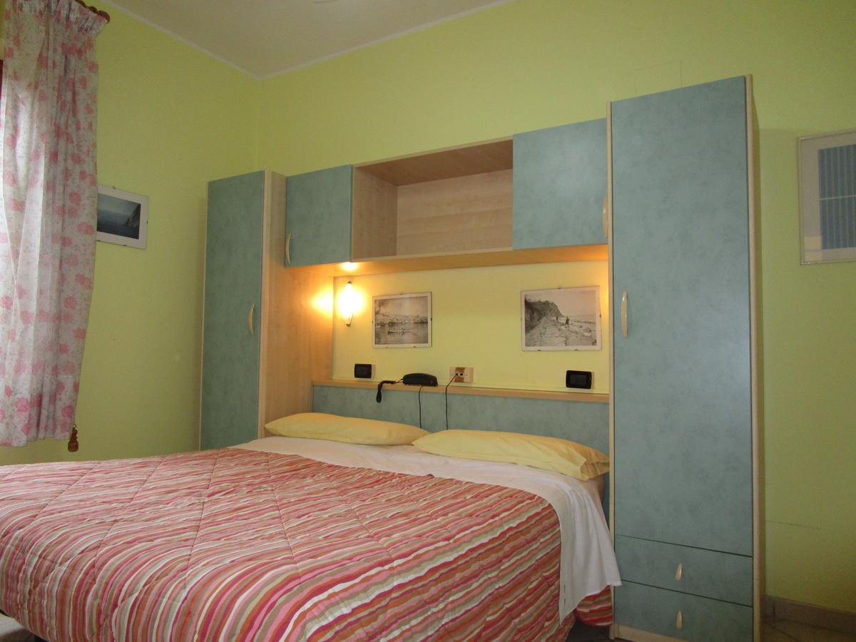 Albergo Primavera Senigallia Luaran gambar